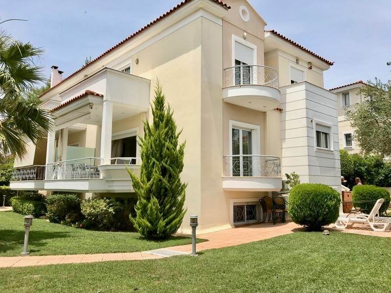 (For Sale) Residential Maisonette || Athens North/Kifissia - 280 Sq.m, 650.000€ 